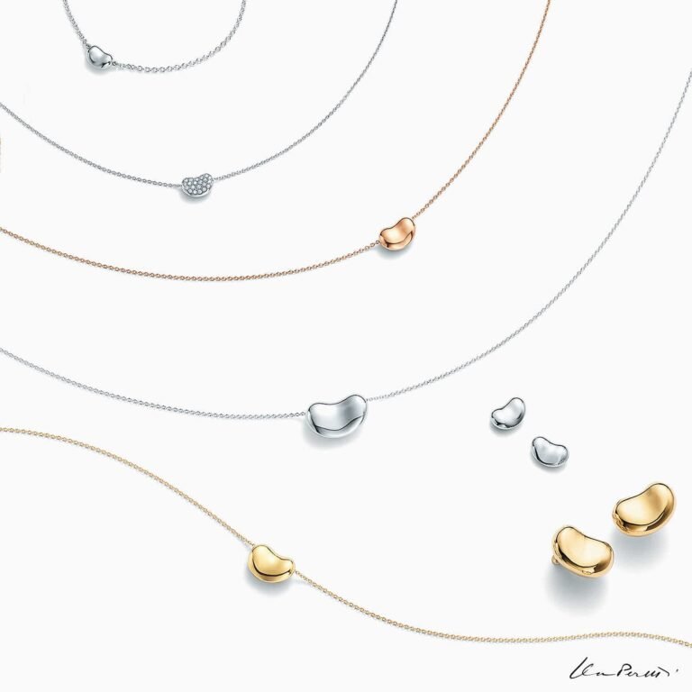 Elsa Peretti, una joya admirable / Patricia Olivares Taylhardat, Elsa Peretti, Tiffany & Co, Londres, Nueva York, Boston, Fashion Institute of, Technology, Liza Minnelli, Sant Martí Vell, Eccocivi, joyas, diseño, colecciones, joyería, accesorios, orgánicas, influencias, maison