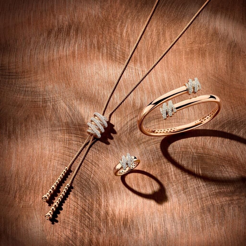 Querido Santa: La lista de regalos ideal de Tirisi / Patricia Olivares Taylhardat, Tirisi, Países Bajos, Tirisi Jewelry, Amsterdam, Amsterdam Due Ring, diamantes, joyas, oro, adoquines, tradición, anillo, dije, due, colgante, collar, ring, empedradas, época, set, colecciones, navidades