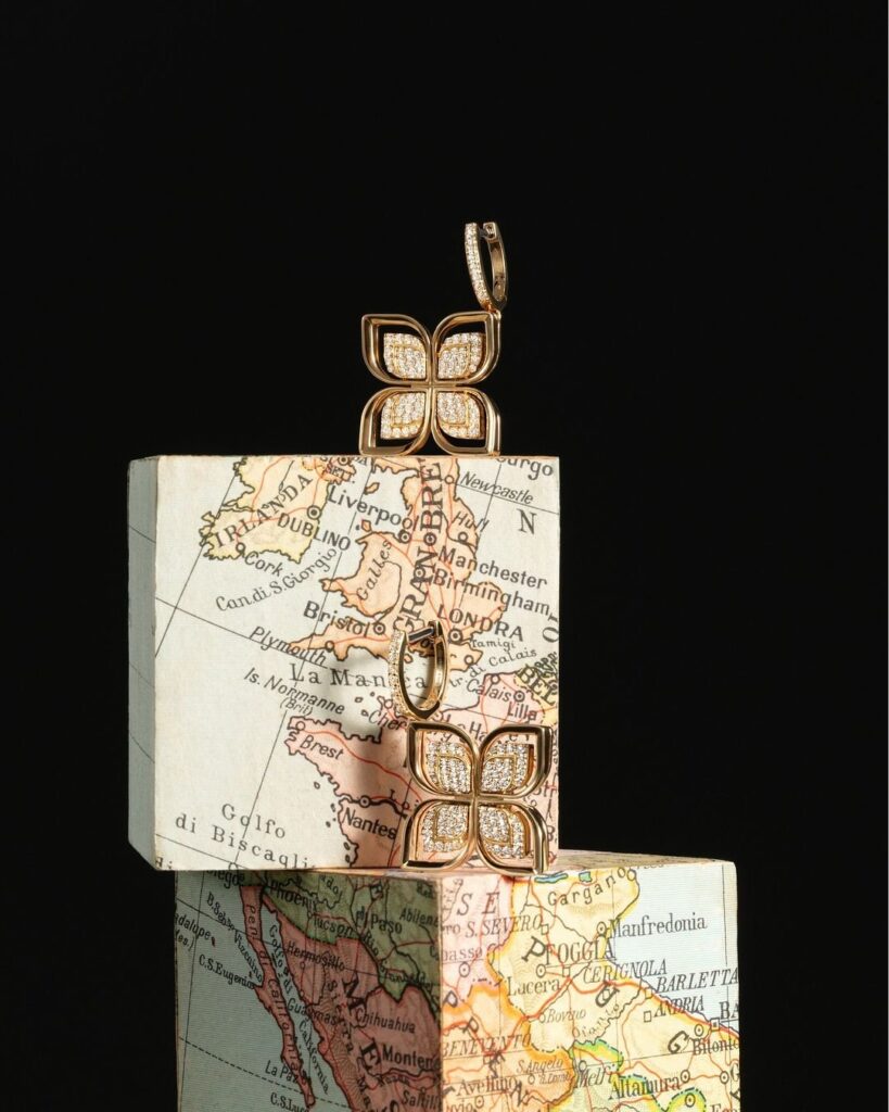 El Secreto de la princesa veneciana de Roberto Coin / Patricia Olivares Taylhardat, Roberto Coin, Venecia, Marco Polo, oro, piedras, titanio, princesa, italiana, colores, preciosas, lapislázuli, malaquita, anillos, collares, diamantes, amor, set, colección, joyas, glamour