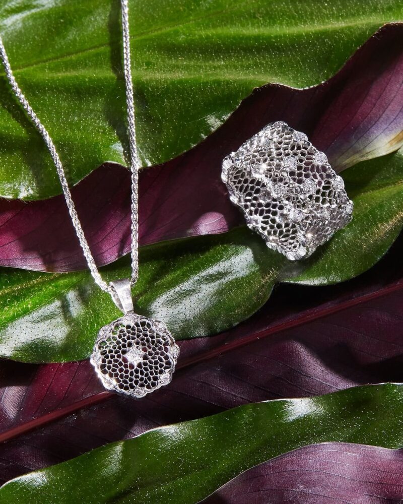 Tulle de Buccellati: la elegancia de la colmena