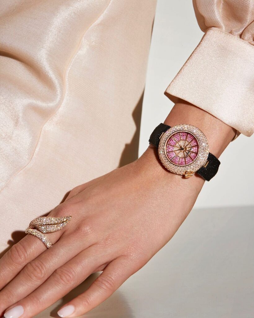 Un reloj joya es el Alter ego de Carlos Palmiero / Patricia Olivares Taylhardat, Palmiero, Alter, Carlos Palmiero, alter ego, italiana, oro, joyería, relojería, elegantes, muñeca, esfera, colección, relojes, diamantes