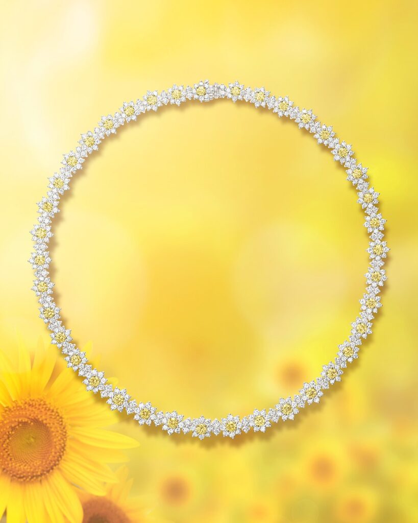 Brillo y gracia natural: Sunflower by Harry Winston / Patricia Olivares Taylhardat, Harry Winston, Sunflower, suite Girasol, diamantes, joyas, colección, joyería, aretes, boda, anillos, pulseras, collares, girasoles, flores, años 50, años, brillante, amor, pétalos