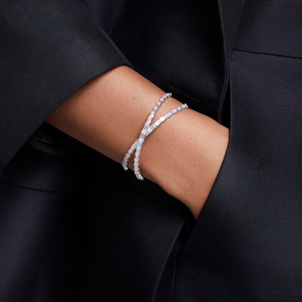 Colección Hipérbole by Swarovski / Patricia Olivares Taylhardat, Swarovski, Daniel Swarovski, Hipérbole, Zirconia, colección, transparentes, chatonnage, engastadas, tallar, cristal, rodio, pendientes, 1895, colgante