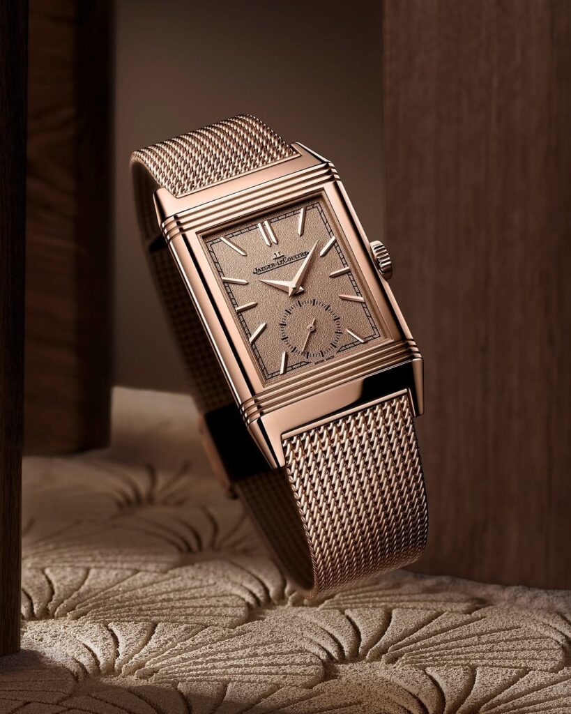Los relojes más sorprendentes de Watches and Wonders 2025 / Patricia Olivares Taylhardat, relojes, Watches and Wonders 2025, Watches, Wonders, 2025, relojería, Cartier, Tank à Guichets, preciosos, oro, platino, Piaget, homenaje, Andy Warhol, material, caja, esfera, piedra, bisel, diamantes, ojo, tigre, Hermés, elegante, Cut, rubí, pulsa, Jaeger-LeCoultre, Reverso, Tribute Monoface, brazalete, milanés, Lady Arpels Bal des Amoureux Automate, Van Cleef & Arpels, guinguette, baile, suburbios, parisinos, siglo XIX