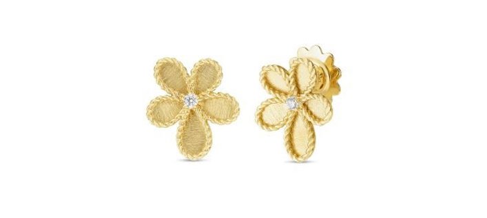 La colección Jasmine de Roberto Coin: Un verdadero reflejo de la belleza y la elegancia en el mundo de la joyería / Patricia Olivares Taylhardat, colección, Jasmine, Roberto Coin, reflejo, belleza, elegancia, mundo, joyería, joya, historia, única, delicadeza, sofisticación, flor, jazmín, fragancia, cautivadora, pureza, conexión, emocional, amuleto, oro, diamantes, feminidad, pulseras, collares, anillos, pendientes, bailar, atuendos, obra, arte, homenaje